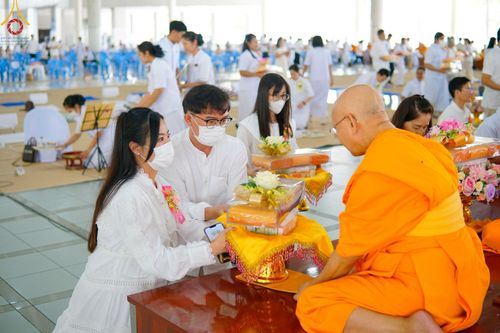 ภาพ No.211861:วันเสาร์ที่ 15 มีนาคม พ.ศ. 2568 พิธีถวายภัตตาหารเมนูสวรรค์ เพื่อการบรรลุธรรม ณ หอฉันคุณยายฯ วัดพระธรรมกาย