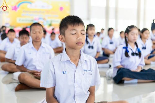 ภาพ No.105604:วันรวมพลังเด็กดี V-Star  ผู้นำฟื้นฟูศีลธรรมโลก นครสวรรค์ พิจิตร ณ ธุดงคสถานนครสวรรค์ วันที่ 19 ธันวาคม พ.ศ.2566