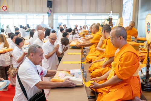 ภาพ No.148633:พิธีบุพเปตพลี, พิธีทอดผ้าป่า, พิธีไถ่ชีวิตโค 80 ตัว ให้ชีวิตสัตว์เป็นทาน ณ ศูนย์ปฎิบัติธรรมภาคใต้ อ.บางกล่ำ จ.สงขลา วันเสาร์ที่ 10 สิงหาคม พ.ศ. 2567