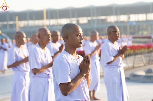 ภาพ No.180586:พิธีบรรพชาอุปสมบท โครงการอุปสมบทบูชาธรรมมหาปูชนียาจารย์ ประจำปีพุทธศักราช 2567 วันเสาร์ที่ 7 ธันวาคมพ.ศ. 2567 ณ วัดพระธรรมกาย จ.ปทุมธานี