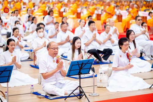 ภาพ No.272918:วันอาทิตย์ที่ 23 พฤศจิกายน พ.ศ.2568 พิธีมุทิตาสักการะ พระมหาเถระและพระเถระ ประจำปีพุทธศักราช 2568 ณ ห้องแก้วสารพัดนึก 2 สภาธรรมกายสากล  วัดพระธรรมกาย