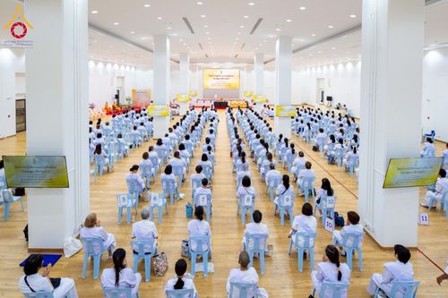 ภาพ No.224261:วันที่ 3-5 พฤษภาคม พ.ศ. 2568  กิจวัตร-กิจกรรมโครงการปฏิบัติธรรมอบรมศีลธรรม “บวชอุบาสิกาแก้ว” ถวายเป็นพระราชกุศล แด่พระบาทสมเด็จพระเจ้าอยู่หัว เนื่องในโอกาสมหามงคล “วันฉัตรมงคล” ณ วัดพระธรรมกาย อ.คลองหลวง จ.ปทุมธานี