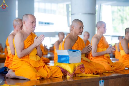 ภาพ No.184836:พิธีถวายภัตตาหารเมนูสวรรค์ "เพื่อการบรรลุธรรม" เนื่องในวาระอายุวัฒนมงคล 84 ปี หลวงพ่อทัตตชีโว วันเสาร์ที่ 21 ธันวาคม พ.ศ. 2567 ณ หอฉันคุณยายอาจารย์ฯ วัดพระธรรมกาย