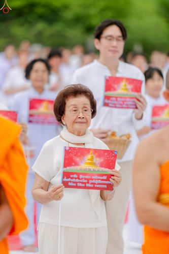 ภาพ No.246901:วันอาทิตย์ที่ 14 กันยายน พ.ศ. 2568 พิธีทอดผ้าป่า ซื้อดิน ปรับพื้นที่ลานธรรม  และพิธีกลั่นแผ่นดิน โปรยทราย สถาปนาองค์พระเจดีย์ เพื่อสร้างสันติภาพโลก  ณ ศูนย์ปฏิบัติธรรมสระบุรี อ.พระพุทธบาท จ.สระบุรี