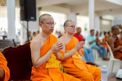 ภาพ No.233574:วันจันทร์ที่ 7 กรกฎาคม พ.ศ. 2568 จังหวัดบุรีรัมย์รวมใจ สัมมนาคณะสงฆ์ เพื่อฟื้นฟูพระพุทธศาสนา  โครงการทอดกฐินสามัคคีทั่วไทย 30,000 วัด ประจำปีพุทธศักราช 2568 และพิธีถวายมหาสังฆทาน 300 กว่าวัด โดยคณะศิษยานุศิษย์ บูชาธรรม 81 ปี หลวงพ่อธัมมชโย  ณ วัดกลาง พระ