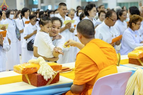 ภาพ No.139805:พิธีมุทิตาพระมหาอุปสมบทอุทิศชีวิต วันอาทิตย์ต้นเดือนที่ 2 มิถุนายน พ.ศ. 2567 ณ ห้องแก้วสารพัดนึก 1 วัดพระธรรมกาย