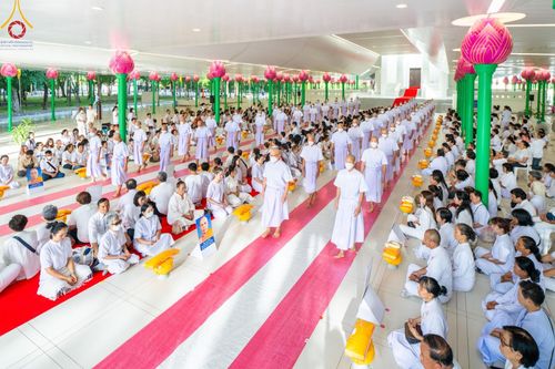 ภาพ No.141380:พิธีบรรพชาอุปสมบท โครงการอุปสมบทหมู่รุ่นผู้บริหาร รุ่นที่ 14 โครงการอุปสมบทหมู่ธรรมทายาท ระดับอุดมศึกษา รุ่นที่ 51 ภาคฤดูฝน ณ โบสถ์พระไตรปิฎก วัดพระธรรมกาย ในวันเสาร์ที่ 15 มิถุนายน พ.ศ. 2567