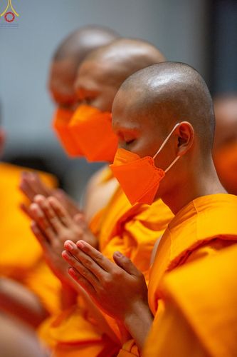 ภาพ No.84256:พิธีขอบรรพชา , พิธีขอสรณคมน์และศีล ,  พิธีรับบาตร , พิธีอุปสมบท ในโครงการบรรพชาอุปสมบทหมู่ธรรมทายาทรุ่นเข้าพรรษา และโครงการบรรพชาสามเณรโรงเรียนนานาชาติ รุ่นที่ 12 ณ โบสถ์พระไตรปิฎก วัดพระธรรมกาย วันที่ 22 กรกฎาคม พ.ศ. 2566