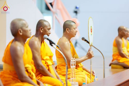 ภาพ No.254843:วันที่ 15 ตุลาคม พ.ศ. 2568 พิธีบรรจุพระบรมสารีริกธาตุภายในพระเกตุองค์พระประธาน สมโภชพระประธาน พระธรรมกาย ณ ศูนยอบรมเยาวชนกาญจนบุรี