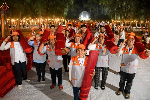 ภาพ No.108309:V.5 ทุ่มพลัง การเตรียมงาน เก็บงาน การรับบุญของเจ้าหน้าที่หน่วยงานต่างๆ เพื่อโครงการธรรมยาตรา กตัญญูบูชามหาปูชนียาจารย์ พระมงคลเทพมุนี (สด จนฺทสโร) พระผู้ปราบมาร อนุสรณ์สถาน 7 แห่ง ปีที่ 12 ระหว่างวันที่ 2 - 31 มกราคม พ.ศ. 2567