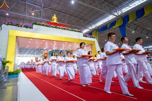 ภาพ No.154546:พิธีทอดผ้าป่าสมทบกฐินวัดพระธรรมกาย และสมทบกฐิน 30,000 วัดทั่วไทย ครั้งที่ 2 ณ สภาธรรมกายสากล วัดพระธรรมกาย วันอังคารที่ 17 กันยายน พ.ศ. 2567
