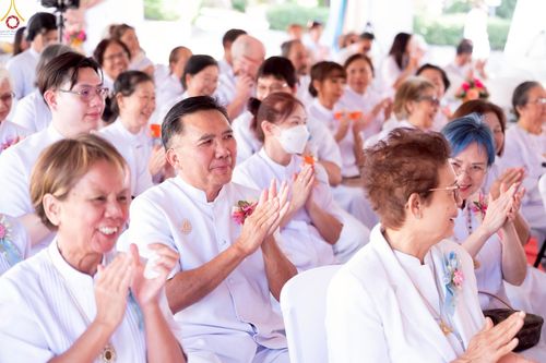 ภาพ No.259359:วันอาทิตย์ที่ 12 ตุลาคม พ.ศ. 2568 พิธีทอดกฐินบรมจักรพรรดิ สร้างอุโบสถ 82 ปี บูชาธรรมหลวงพ่อธัมมชโย ณ วัดพระธรรมกายแคลิฟอร์เนีย ประเทศสหรัฐอเมริกา 