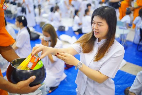 ภาพ No.205902:พิธีตักบาตร และ พิธีบูชาข้าวพระ ในวันอาทิตย์ต้นเดือน 2 กุมภาพันธ์ พ.ศ. 2568 ณ สภาธรรมกายสากล วัดพระธรรมกาย