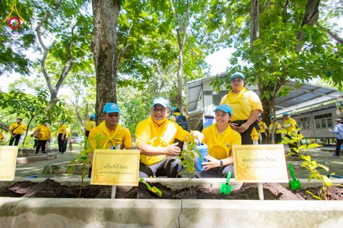 ภาพ No.226769:กิจกรรมจิตอาสาพัฒนา “เราทำความ ดี ด้วยหัวใจ” เนื่องในโอกาสวันพระบาทสมเด็จพระปกเกล้าเจ้าอยู่หัว ณ วัดพระธรรมกาย อ.คลองหลวง จ.ปทุมธานี วันพุธที่ 28 พฤษภาคม พ.ศ. 2568