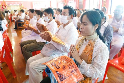 ภาพ No.203562:พิธีทอดผ้าป่าทำนุบำรุงศาสนสถาน ณ วัดตะเคียน ตำบลบางคูเวียง อำเภอบางกรวย จังหวัดนนทบุรี ในโครงการธรรมยาตรา กตัญญูบูชา มหาปูชนียาจารย์ พระมงคลเทพมุนี(สด จนฺทสโร) พระผู้ปราบมาร อนุสรณ์สถาน 7 แห่ง ปีที่ 13 วันที่ 29 มกราคม พ.ศ. 2568