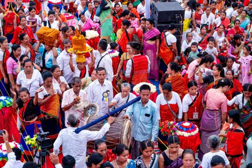 ภาพ No.176221:พิธีทอดกฐินสมทบ โดยมูลนิธิธรรมกาย ในนามหลวงพ่อธัมมชโย ณ วัดสัทธนารามา บานา วิหาร เมืองไดยุน รัฐอรุนาจาลประเทศ ประเทศอินเดีย วันที่ 15 พฤศจิกายน พ.ศ. 2567