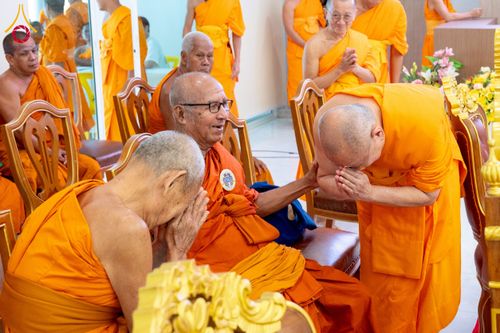 ภาพ No.225969:วันเสาร์ที่ 24 พฤษภาคม พ.ศ. 2568 พิธีถวายสังฆทาน 323 วัด ปีที่ 21 ครั้งที่ 177 พิธีมอบกองทุนหนุนแรงใจช่วยครูใต้ ปีที่ 18 ครั้งที่ 141 และพิธีทำบุญอุทิศส่วนกุศลให้ผู้วายชนม์ ณ ศูนย์ปฏิบัติธรรมภาคใต้ จ.สงขลา