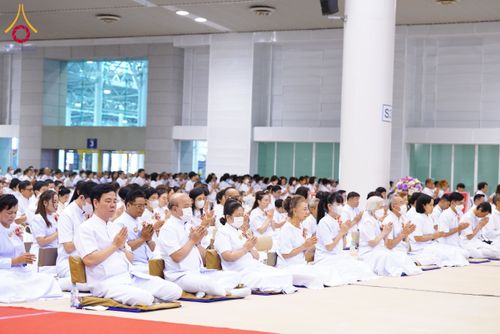 ภาพ No.134091:พิธีบูชาข้าวพระ  ในวันอาทิตย์ต้นเดือนที่ 7 เมษายน พ.ศ. 2567 ณ วัดพระธรรมกาย จ.ปทุมธานี