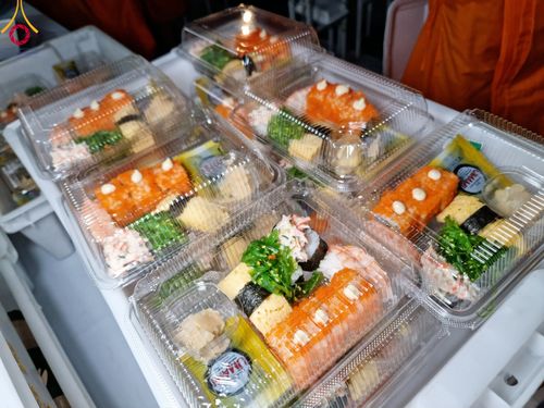 ภาพ No.113675:พิธีถวายภัตตาหารเป็นสังฆทาน แด่คณะพระธรรมยาตรา ปีที่ 12 วันที่ 17 มกราคม พ.ศ. 2567 ณ วัดโบสถ์(บน) บางคูเวียง จ.นนทบุรี