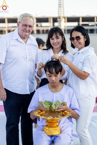 ภาพ No.132696:พิธีปลงผมยุวธรรมทายาท รุ่นที่ 32 มัชฌิมธรรมทายาท รุ่นที่ 28 ณ ลานธรรม วัดพระธรรมกาย วันเสาร์ที่ 30 มีนาคม พ.ศ. 2567