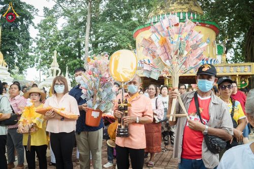 ภาพ No.168430:พิธีทอดกฐิน 4 วัด จ.ปราจีนบุรี โครงการกฐินสามัคคีทั่วไทย 30,000 วัด โดยคณะศิษยานุศิษย์วัดพระธรรมกาย บูชาธรรม 80 ปี หลวงพ่อธัมมชโย วันที่ 26-27 ตุลาคม พ.ศ. 2567