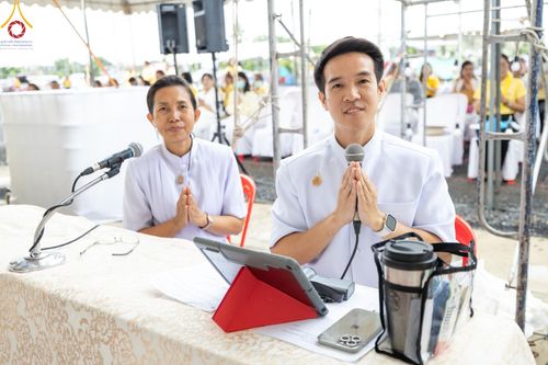 ภาพ No.146490:มหาสังฆทานถวายเป็นพุทธบูชาครั้งยิ่งใหญ่ โครงการทำบุญตักบาตร เพื่อถวายเป็นพระราชกุศล เนื่องในโอกาสมหามงคลเฉลิมพระชนมพรรษา พระบาทสมเด็จพระเจ้าอยู่ห้วฯ ทรงเจริญพระชนมพรรษา 6 รอบ 72 พรรษา