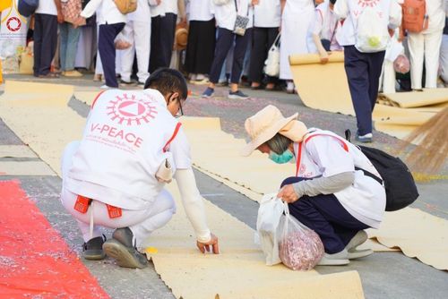 ภาพ No.114213:V.13 ตามติด การเตรียมงาน เก็บงาน การรับบุญของเจ้าหน้าที่หน่วยงานต่างๆ เพื่อโครงการธรรมยาตรา ปีที่ 12 ระหว่างวันที่ 2 - 31 มกราคม พ.ศ. 2567