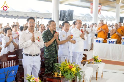 ภาพ No.230202:วันเสาร์ที่ 28 มิถุนายน พ.ศ. 2568 พิธีถวายสังฆทาน 323 วัด 4 จังหวัดชายแดนใต้ ปีที่ 21 ครั้งที่ 178 พิธีมอบกองทุนหนุนแรงใจช่วยครูใต้ ปีที่ 18 ครั้งที่ 142 ณ ศูนย์อบรมเยาวชนจังหวัดปัตตานี