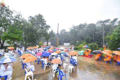 ภาพ No.249994:วันอังคารที่ 30 กันยายน พ.ศ. 2568 พิธีตอกเสามงคลต้นแรกอาคารเศรษฐีถาวร ที่พักผู้มาปฏิบัติธรรม ณ ศูนย์ปฏิบัติธรรมจันทบุรี