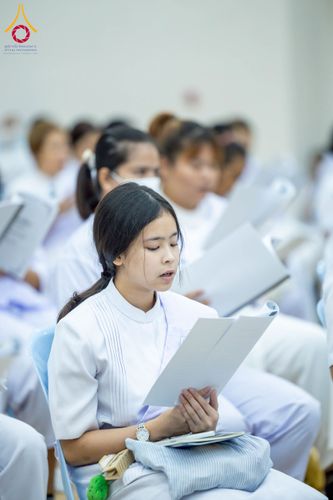 ภาพ No.221907:โครงการปฏิบัติธรรมอบรมศีลธรรม “บวชอุบาสิกาแก้ว” ถวายเป็นพระราชกุศลแด่พระบาทสมเด็จพระเจ้าอยู่หัว เนื่องในโอกาสมหามงคล “วันฉัตรมงคล”  ระหว่างวันที่ 2 – 4 พฤษภาคม 2568  ณ อาคาร 115 ปี คุณยายอาจารย์ฯ