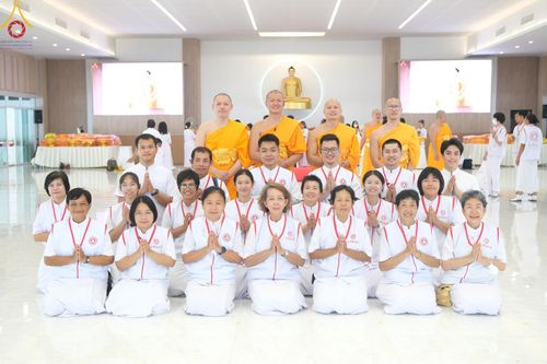 ภาพ No.130051:V.34 เพื่อธรรมเพื่อบางกล่ำ การรับบุญของเจ้าหน้าที่หน่วยงานต่างๆ  เพื่องานธรรมยาตราอัญเชิญพระบรมสารีริกธาตุ ประดิษฐาน ณ มหารัตนเจดีย์สิริปทุมสวรรค์ (เจดีย์อริยพุทธะ 5 พระองค์) ณ ศูนย์ปฏิบัติธรรมภาคใต้ อ.บางกล่ำ จ.สงขลา ระหว่างวันที่ 9-10 มีนาคม พ.ศ. 2567