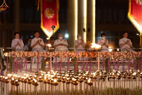 ภาพ No.125062:พิธีเวียนประทักษิณและจุดมาฆประทีป (ชุดที่ 2) ในวันมาฆบูชา เสาร์ที่ 24 กุมภาพันธ์ พ.ศ. 2567 ณ พระมหาธรรมกายเจดีย์ วัดพระธรรมกาย