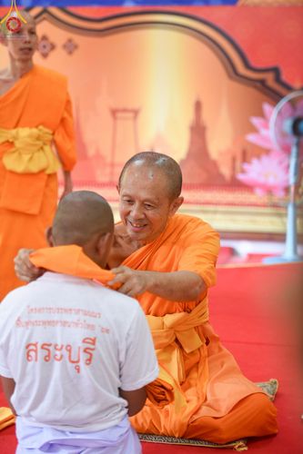 ภาพ No.216415:วันเสาร์ที่ 5 เมษายน พ.ศ. 2568 พิธีขอบรรพชา พิธีขอสรณคมน์และศีล พิธีขอนิสสัย พิธีถวายบาตร ในโครงการบรรพชาสามเณรฟื้นฟูพระพุทธศาสนาทั่วไทย  ณ วัดพระพุทธบาท ราชวรมหาวิหาร ต.ขุนโขลน อ.พระพุทธบาท จ.สระบุรี