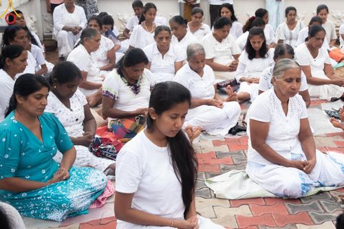 ภาพ No.141094:PhotoStory มหาศรัทธา ธรรมยาตราศรีลังกา EP.6 พิธีจุดวิสาขประทีป 6 วัด ถวายเป็น พุทธบูชา  โครงการสยาม-ลังกา ธรรมยาตรา  ฉลองเทศกาลวิสาขบูชาแห่งชาติ ศรีลังกา  บูชาธรรม 80 ปี หลวงพ่อธัมมชโย วันที่ 16 พฤษภาคม พ.ศ. 2567