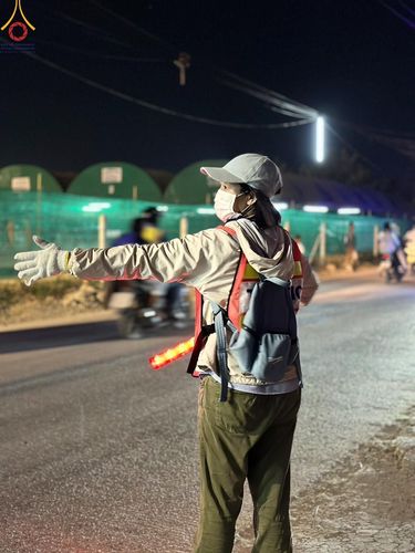 ภาพ No.110040:V.8 พลังทีม การเตรียมงาน เก็บงาน การรับบุญของเจ้าหน้าที่หน่วยงานต่างๆ เพื่อโครงการธรรมยาตรา กตัญญูบูชามหาปูชนียาจารย์ พระมงคลเทพมุนี (สด จนฺทสโร) พระผู้ปราบมาร อนุสรณ์สถาน 7 แห่ง ปีที่ 12 ระหว่างวันที่ 2 - 31 มกราคม พ.ศ.2567