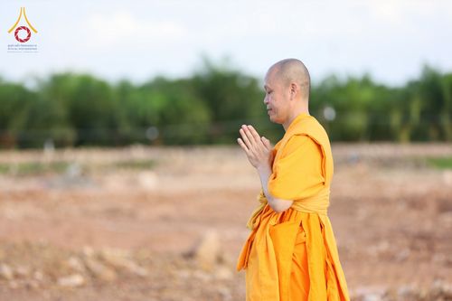 ภาพ No.76240:พิธีกลั่นแผ่นดินสร้างมหาเจดีย์ปัตตานี , พิธีตักบาตรแด่พระภิกษุสงฆ์ 159 รูป ,  พิธีทอดผ้าป่า , พิธีโปรยรัตนชาติ ,  พิธีจุดประทีปถวายเป็นพุทธบูชา ณ ศูนย์อบรมเยาวชนปัตตานี จ.ปัตตานี วันอาทิตย์ที่ 5 กุมภาพันธ์ พ.ศ.2566