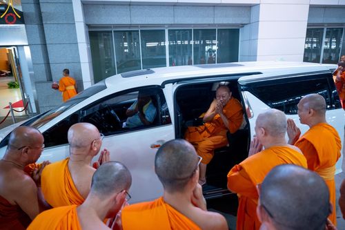 ภาพ No.58002:พิธีมุทิตาสักการะพระสังฆาธิการ ผู้ที่ได้รับพระราชทานเลื่อนและตั้งสมณศักดิ์ ปีพุทธศักราช 2567 วันอาทิตย์ที่ 28 เมษายน พ.ศ. 2567 ณ วัดพระธรรมกาย จ.ปทุมธานี