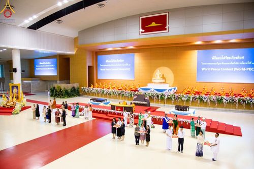 ภาพ No.124686:พิธีมอบโล่วัชรเกียรติยศ โครงการตอบปัญหาศีลธรรมเพื่อสันติภาพโลก (World-PEC) ต่างประเทศ ครั้งที่ 17 ณ ห้องแก้วสารพัดนึก 1 วัดพระธรรมกาย ในวันมาฆบูชา เสาร์ที่ 24 กุมภาพันธ์ พ.ศ. 2567
