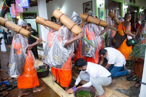 ภาพ No.140978:PhotoStory มหาศรัทธา ธรรมยาตราศรีลังกา EP.5 โครงการสยาม-ลังกา ธรรมยาตรา ฉลองเทศกาลวิสาขบูชาแห่งชาติ ศรีลังกา บูชาธรรม 80 ปีหลวงพ่อธัมมชโย เส้นทางจาก เมืองดัมบูลลา ไปยัง เมืองมาตะเล ตั้งแต่วันที่ 17-20 พฤษภาคม พ.ศ.2567