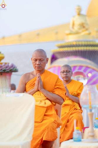 ภาพ No.307440:วันที่ 31 มกราคม พ.ศ. 2569 พิธีจุดประทีปธรรมถวายเป็นพุทธบูชา  และบูชาธรรมมหาปูชนียาจารย์ (ภาพชุดที่ 2) ณ วัดพระธรรมกาย ปทุมธานี ในโครงการธรรมยาตรา กตัญญูบูชา มหาปูชนียาจารย์ พระมงคลเทพมุนี(สด จนฺทสโร) พระผู้ปราบมาร อนุสรณ์สถาน 7 แห่ง ปีที่ 14