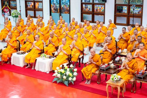 ภาพ No.314902:วันอาทิตย์ที่ 22 มีนาคม พ.ศ. 2569 พิธีบำเพ็ญกุศล คุณพ่อณรงค์ จินตมากุล  สิริอายุ 99 ปี 11 เดือน โยมบิดา พระครูปลัดรัตนวีรวัฒน์ (รังสฤษดิ์ อิทฺธิจินตโก) ที่ปรึกษาเจ้าคณะจังหวัดปทุมธานี เจ้าอาวาสวัดพระธรรมกาย  ณ ห้องปลูกศรัทธา 2 วัดพระธรรมกาย ปทุมธานี