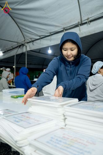 ภาพ No.291313:วันที่ 10 มกราคม พ.ศ. 2569 พิธีถวายภัตตาหารเป็นสังฆทาน แด่พระธรรมยาตรา ณ อนุสรณ์สถานคลองบางนางแท่น อ.สามพราน จ.นครปฐม ในโครงการธรรมยาตรา กตัญญูบูชา มหาปูชนียาจารย์ พระมงคลเทพมุนี(สด จนฺทสโร) พระผู้ปราบมาร อนุสรณ์สถาน 7 แห่ง ปีที่ 14