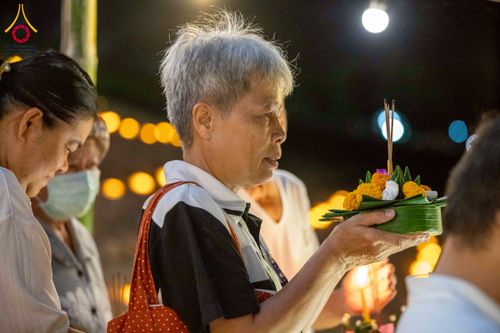 ภาพ No.266236:วันพุธที่ 5 พฤศจิกายน พ.ศ. 2568 (วันพระ ขึ้น 15 ค่ำ เดือน 12) พิธีจุดประทีปโคมลาน, โคมลอย และลอยกระทง ถวายประทีปเป็นพุทธบูชา สร้างความสว่างไสวให้กับแผ่นดินด้วยแสงธรรม ณ พุทธอุทยานนานาชาติ จังหวัดหนองคาย