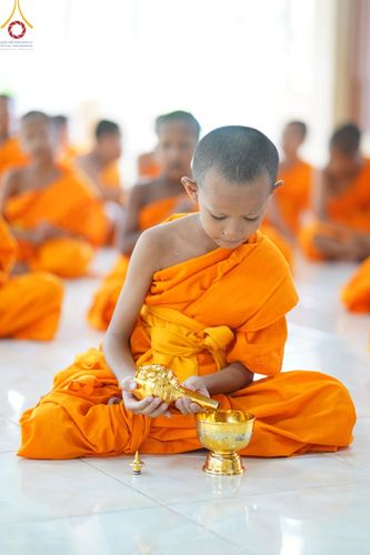 ภาพ No.61205:สามเณรออกบิณฑบาต และกิจกรรมอบรมสามเณร ในโครงการบรรพชาสามเณรฟื้นฟู พระพุทธศาสนาทั่วไทย ณ ศูนย์อบรมที่พักสงฆ์บ้านร่มเย็น จ.นราธิวาส วันที่ 2-15 เมษายน พ.ศ. 2567