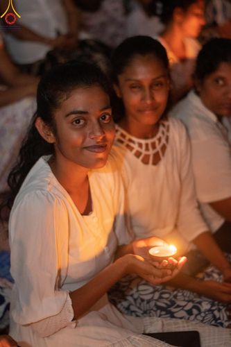 ภาพ No.141182:PhotoStory มหาศรัทธา ธรรมยาตราศรีลังกา EP.6 พิธีจุดวิสาขประทีป 6 วัด ถวายเป็น พุทธบูชา  โครงการสยาม-ลังกา ธรรมยาตรา  ฉลองเทศกาลวิสาขบูชาแห่งชาติ ศรีลังกา  บูชาธรรม 80 ปี หลวงพ่อธัมมชโย วันที่ 16 พฤษภาคม พ.ศ. 2567