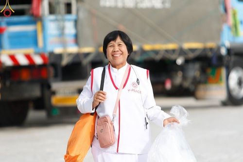 ภาพ No.203103:V.51 สารพัดV สารพัดดี ที่คลองบางนางแท่น ในโครงการธรรมยาตรา กตัญญูบูชา มหาปูชนียาจารย์ พระมงคลเทพมุนี(สด จนฺทสโร) พระผู้ปราบมาร อนุสรณ์สถาน 7 แห่ง ปีที่ 13 ระหว่างวันที่ 2-31 มกราคม พ.ศ. 2568