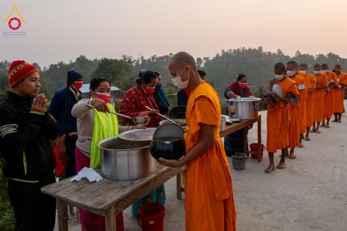 ภาพ No.131108:Photo Story ปฐมบรรพชาชาวพุทธมาร์มา Episode 4/5 วันที่ 13 กุมภาพันธ์พ.ศ. 2567 ณ วัดธัมจักร อรัญกุฏิ บังกลาเทศ