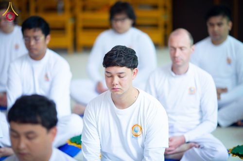 ภาพ No.336614:วันศุกร์ที่ 12 มิถุนายน พ.ศ. 2569 พิธีตัดปอยผมและพิธีปลงผมนาคธรรมทายาท  ภาคพื้นยุโรป รุ่นที่ 11   ณ วัดพระธรรมกายเบลเยียม ประเทศเบลเยียม