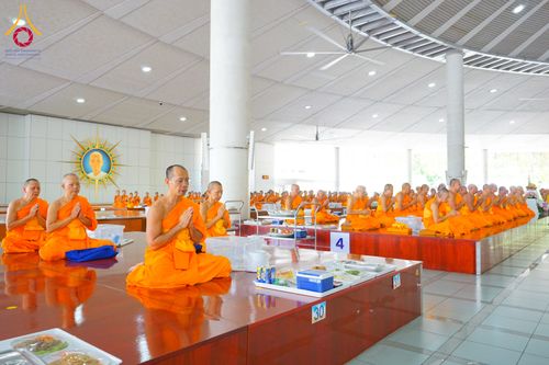 ภาพ No.316425:วันเสาร์ที่ 21 มีนาคม พ.ศ.2569 พิธีถวายภัตตาหารเมนูสวรรค์ เพื่อการบรรลุธรรม ณ หอฉันคุณยายอาจารย์ฯ วัดพระธรรมกาย