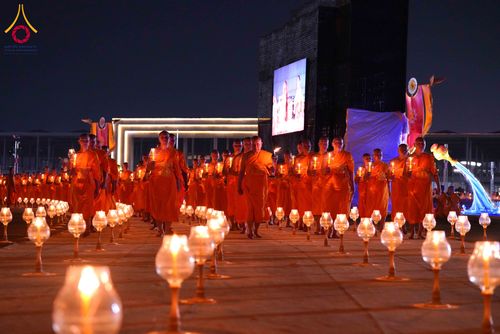 ภาพ No.312255:วันอังคารที่ 3 มีนาคม พ.ศ.2569 พิธีเวียนประทักษิณและจุดมาฆประทีป (ภาพชุดที่ 2) ณ ลานธรรมพระมหาธรรมกายเจดีย์ วัดพระธรรมกาย